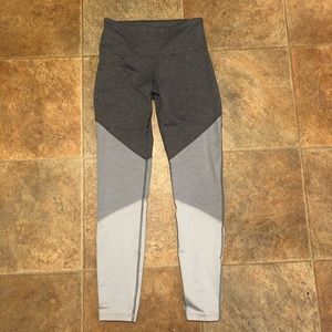 Old Navy gray leggings